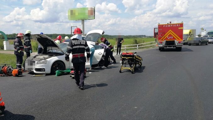 Trei răniți într-un accident rutier produs la ieșire din Slobozia. FOTO ISU Ialomița