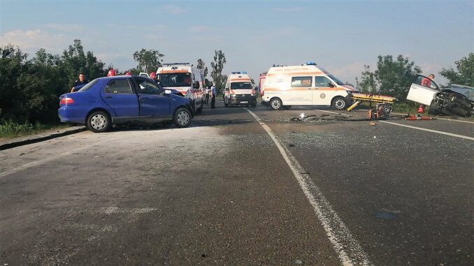 Accident grav între două autoturisme care se deplasau pe DN 2, la ieșire din Urziceni. FOTO IPJ Ialomița