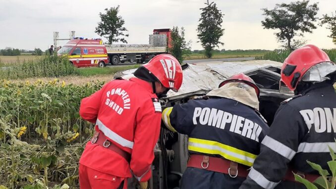 Accident rutier pe DN 2, la intrare în Coșereni. FOTO ISU Ialomița