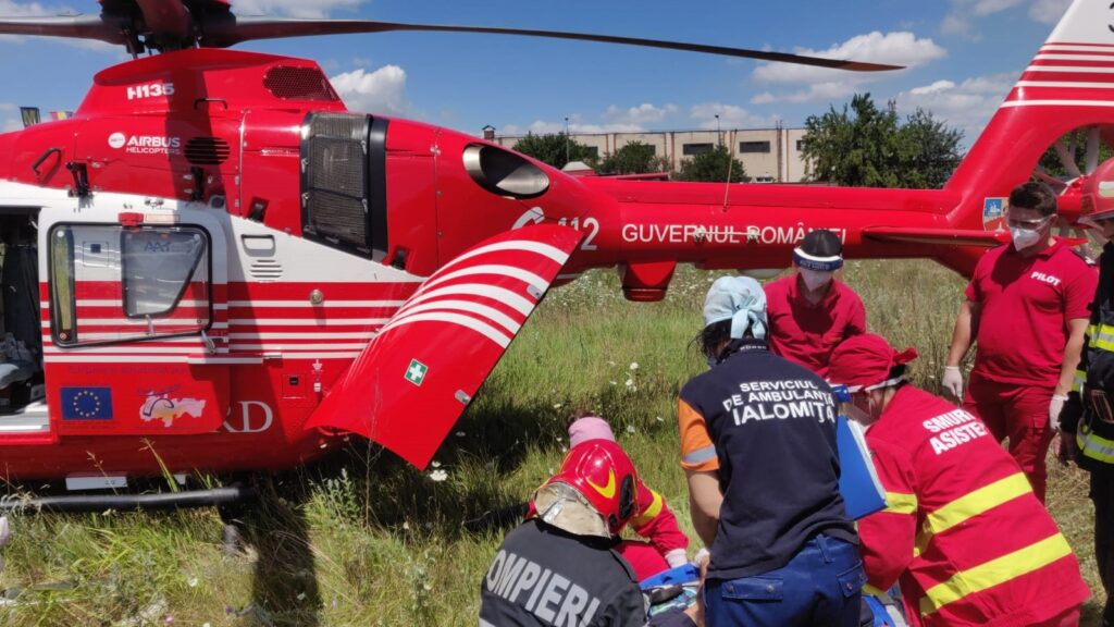 Un mort și doi răniți într-un accident rutier în municipiul Fetești. FOTO ISU Ialomița