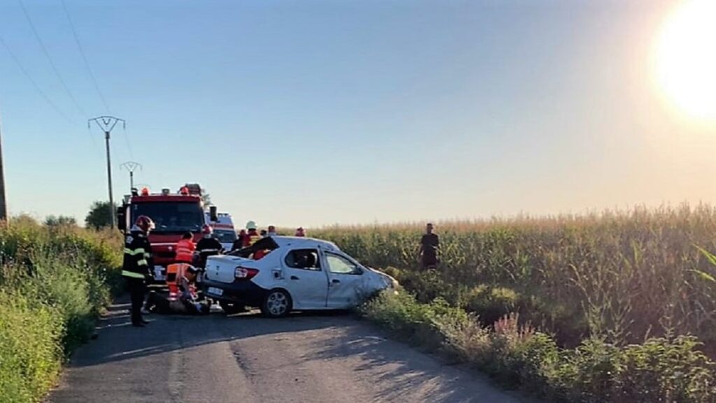 Accident rutier pe DC 27 între localitatea Roșiori și satul Chiroiu. FOTO ISU Ialomița