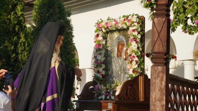 Icoana Maicii Domnului de la Mănăstirea Adam. FOTO Basilica.ro Icoana Maicii Domnului de la Mănăstirea Adam. FOTO Basilica.ro
